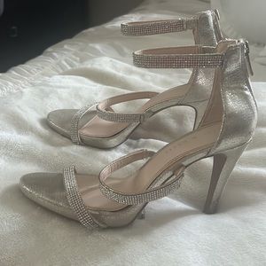 Gold sparkle heels